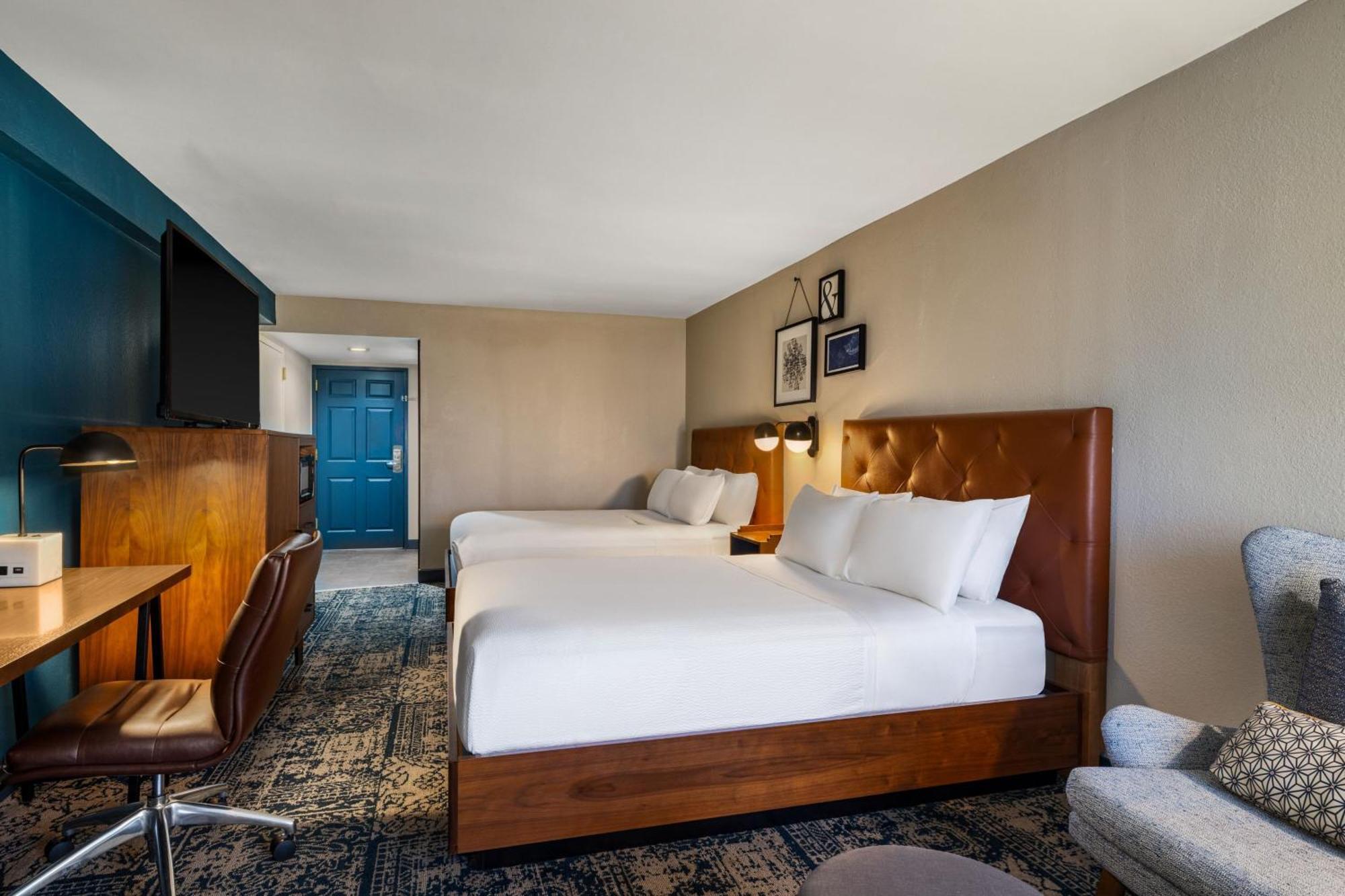 Four Points By Sheraton Greensboro Airport Exterior photo