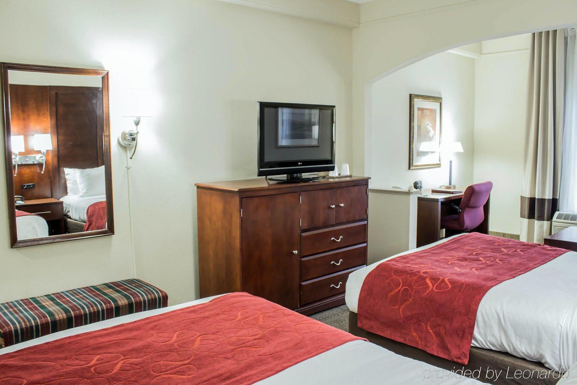Four Points By Sheraton Greensboro Airport Exterior photo